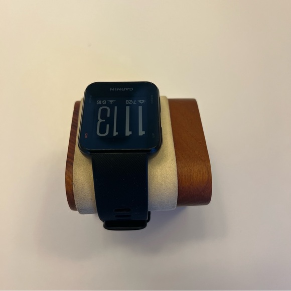 Garmin Appraoch S10 (Golf Watch, MSRP of 290$) - Picture 4 of 7